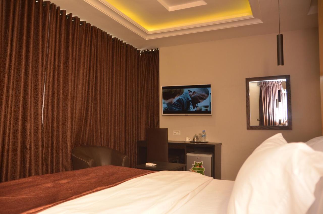 Residency Hotel Lekki Лагос Екстериор снимка